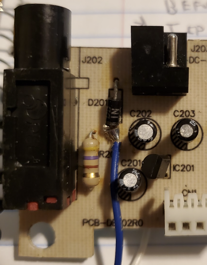 Dan-Echo LFO Mod - 9Vdc power connection for the Through-Hole version.