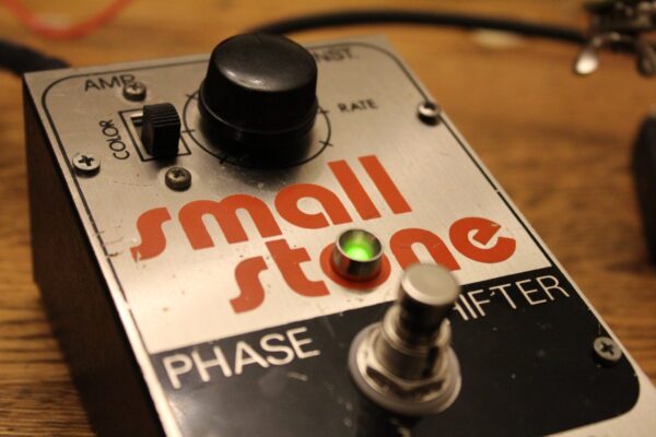 EHX Small Stone indicator + Lightning Mod