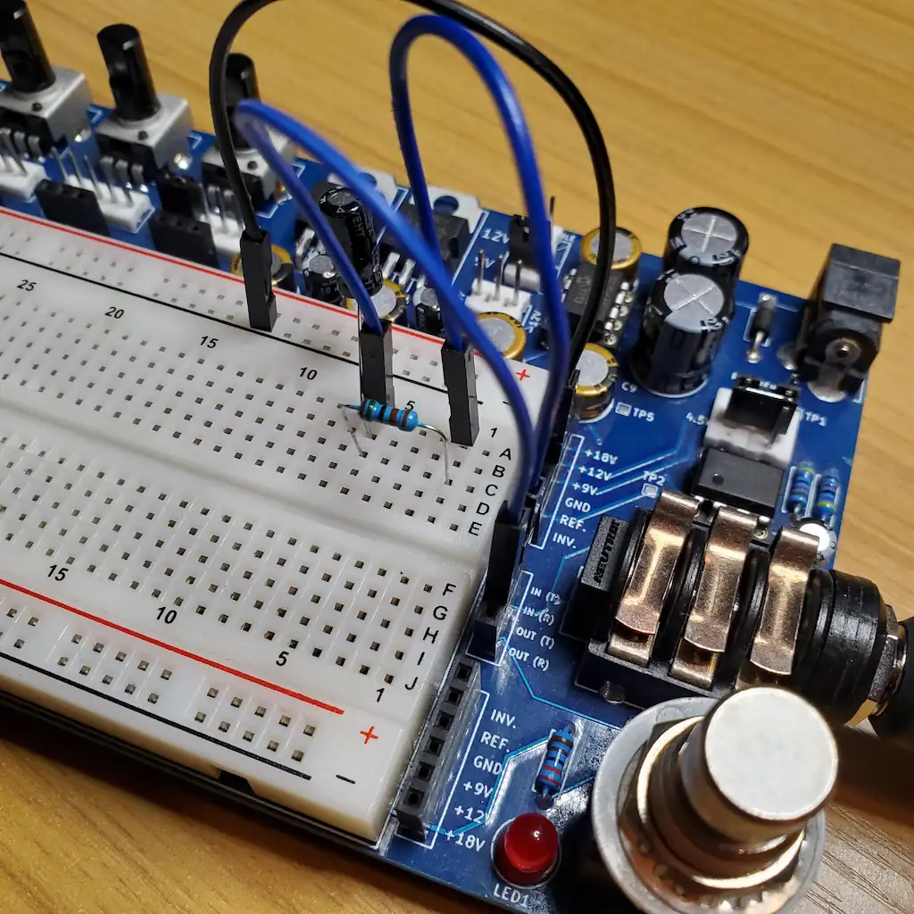 A Low-Pass RC Filter prototyped on a PROTIS 1 MINI